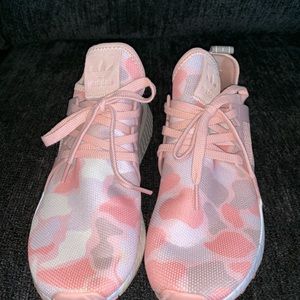 Women’s Adidas NMD XR1 Pink Duck Camo size 9
